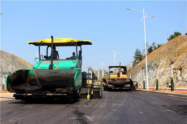 瀝青工程 、道路施工